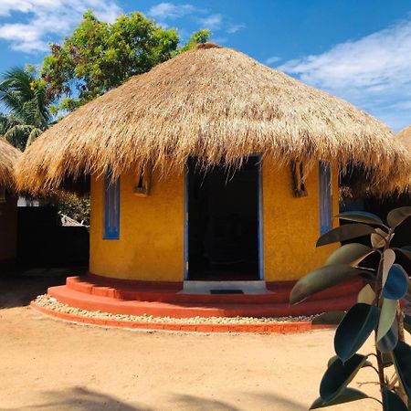 Rustic Cabanas & Restaurant อารูกัมเบย์ ภายนอก รูปภาพ
